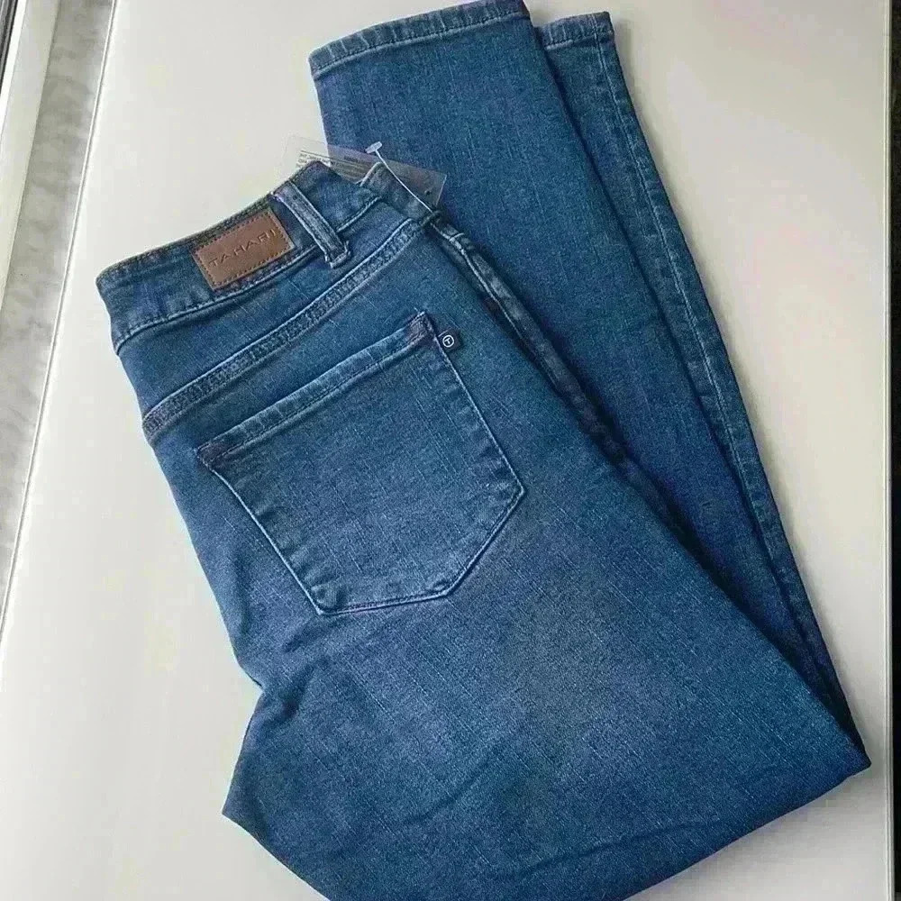 Tahari Kelly classic skinny jeans - Picture 2 of 7